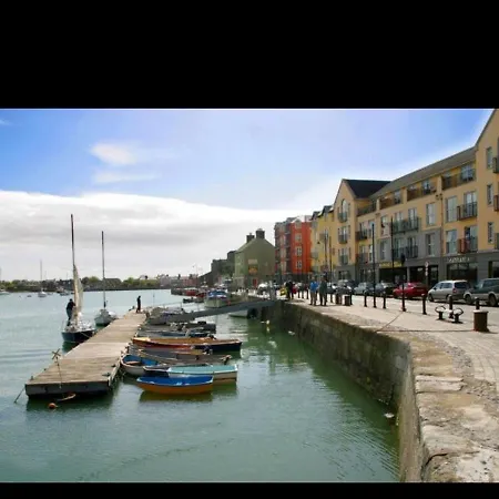 بيت ضيافة Catherines Place By The Sea *